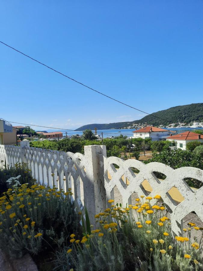 Ferienwohnung Marovito Supetarska Draga Exterior foto