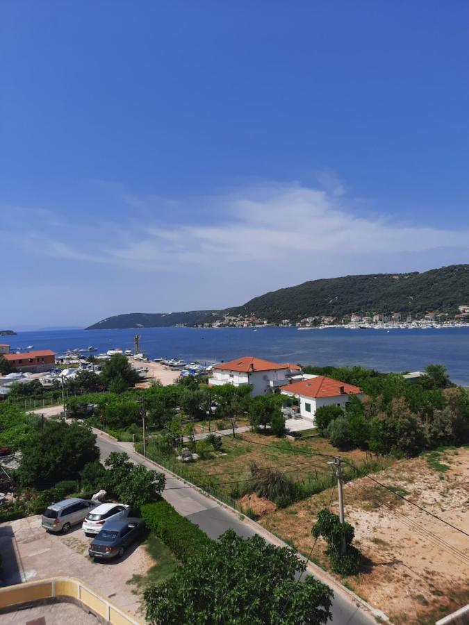 Ferienwohnung Marovito Supetarska Draga Exterior foto
